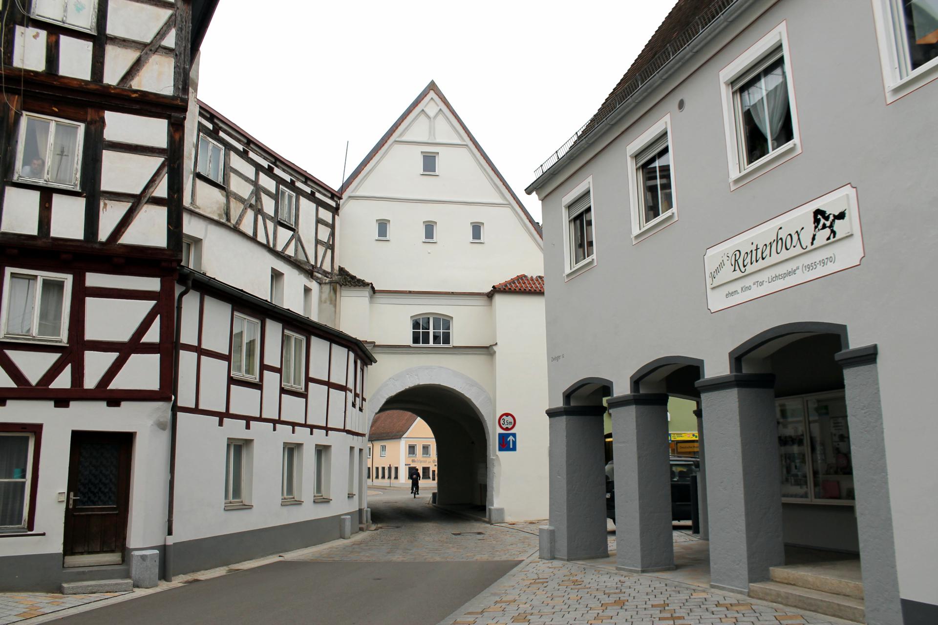 Der Zwinger