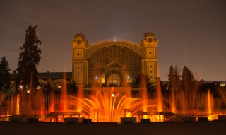 FerR0zer - CC BY-NC 2.0, https://www.flickr.com/photos/ferrozer/5129933174 Křižíkova fontána