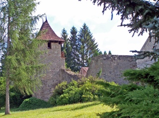 Ein Spaziergang entlang der Mauer lohnt sich